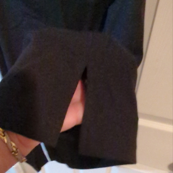 Womens Fancy Top Medium Sleeveless Square Neckline Splits Color: Black Bit White - Picture 5 of 9